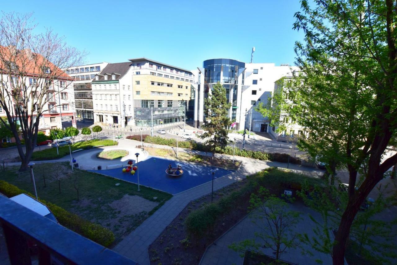 City Central Hostel Swidnicka Wrocław Eksteriør bilde