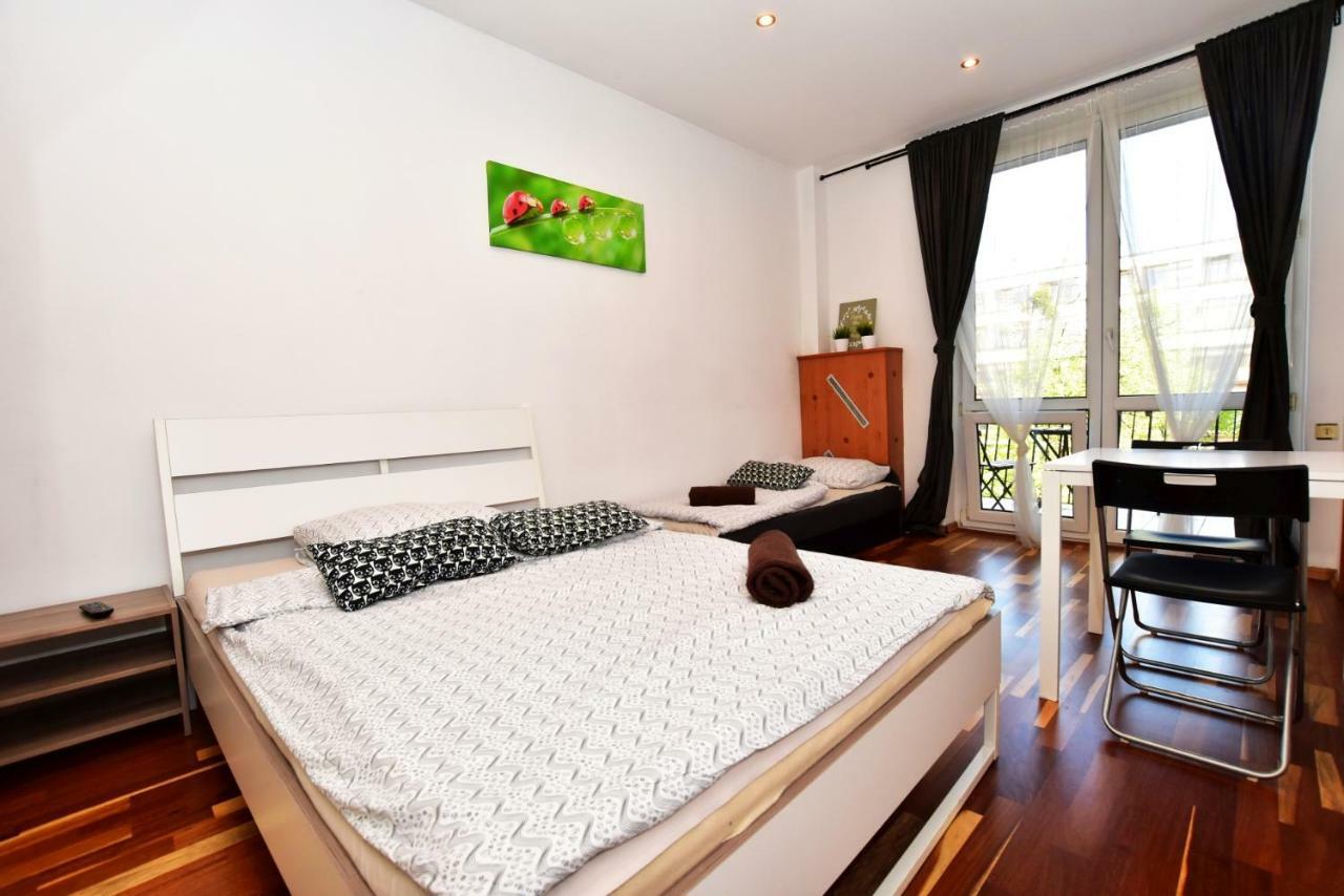 City Central Hostel Swidnicka Wrocław Eksteriør bilde